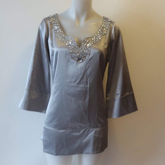 NWT Womens BCBGMaxazria Silver Satin Rhinestone V-Neck Tunic Top M * - Picture 2 of 12